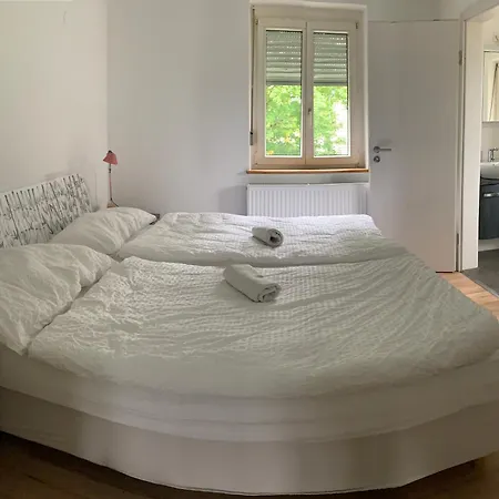 2 Schlafzimmer 2 Separate Baeder Appartement