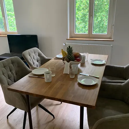 2 Schlafzimmer 2 Separate Baeder Appartement